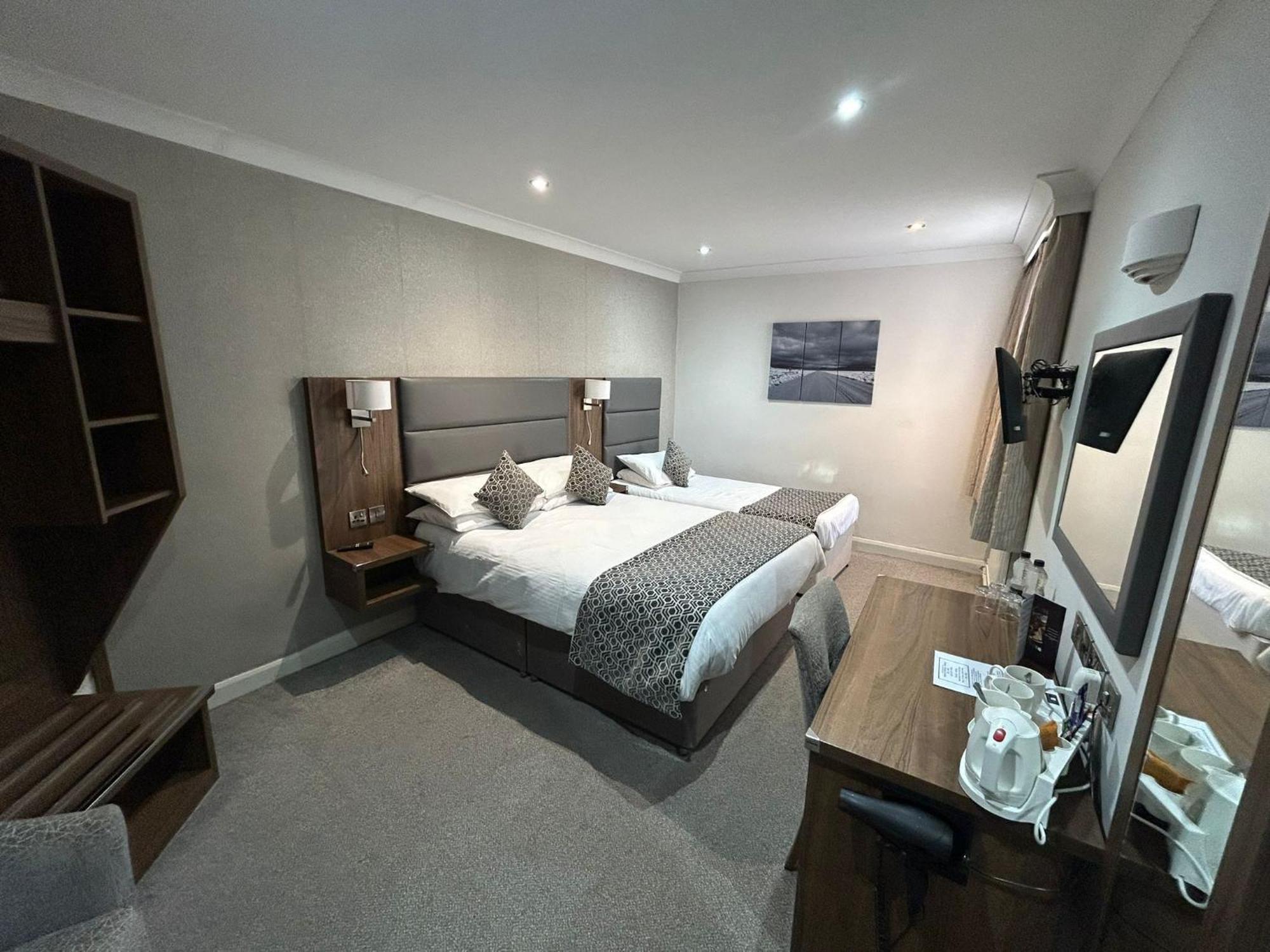 The Hind Hotel 웰링버러 객실 사진